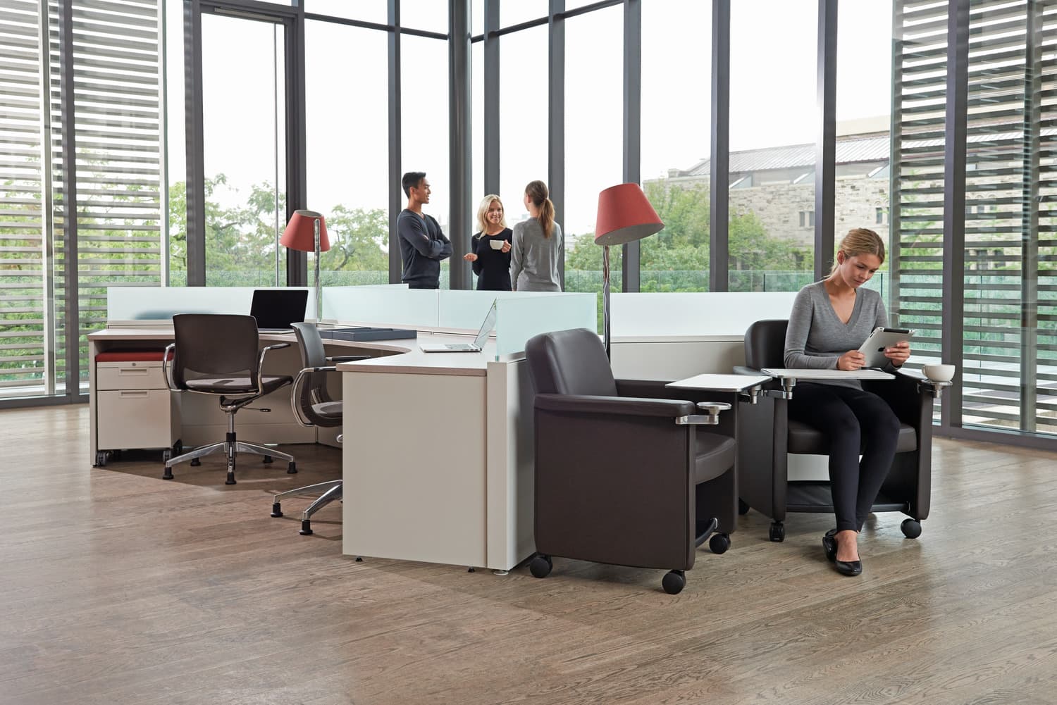 Leverage office furniture by Teknion