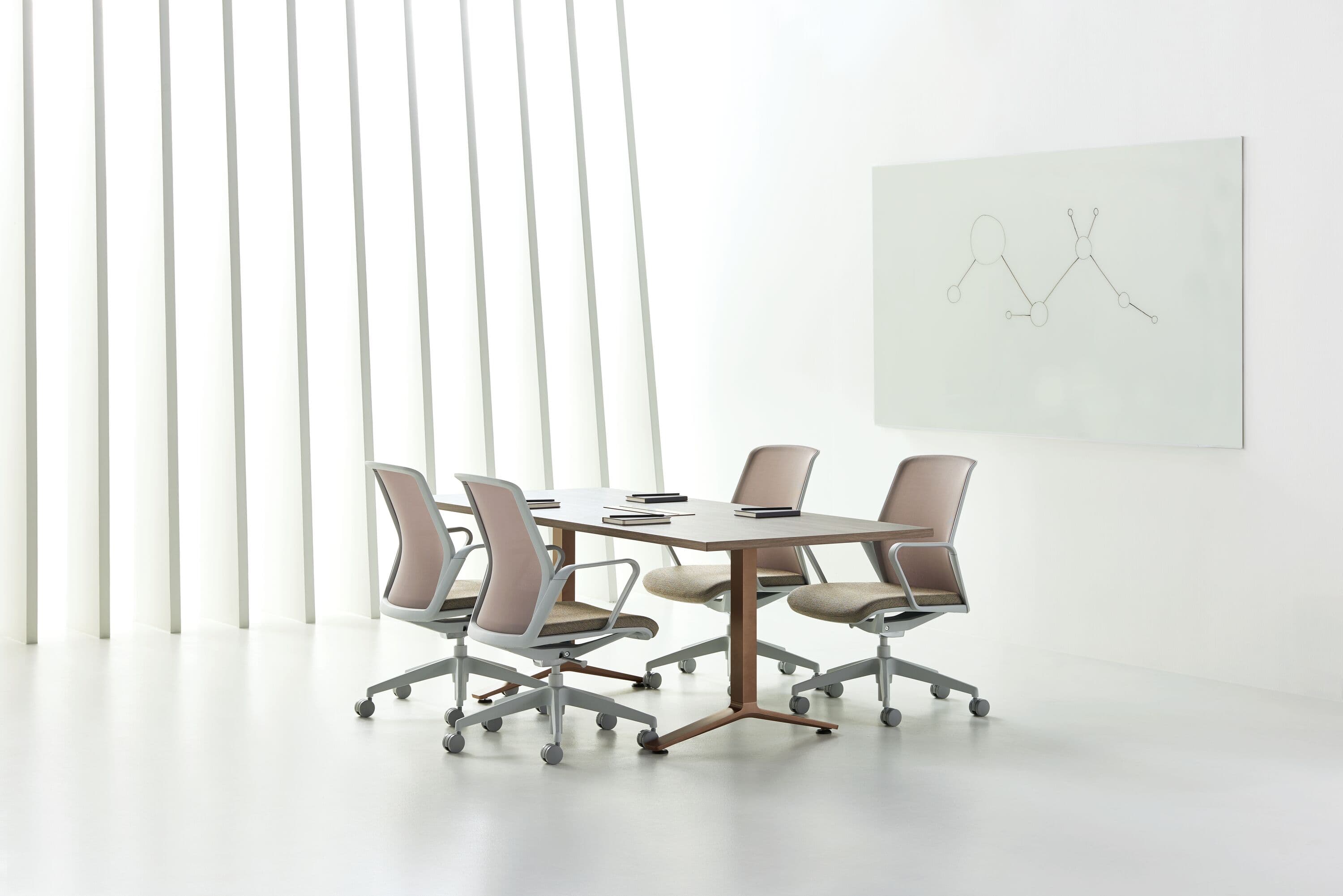 Expansion Meeting table by Teknion